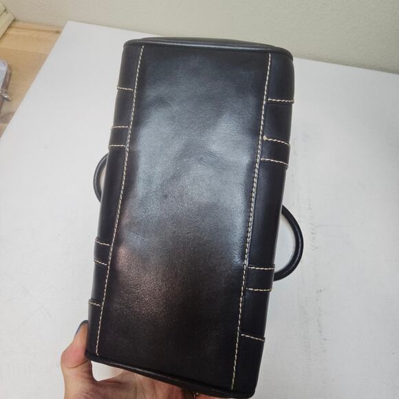 Wilsons Leather‎ Maxima Black Sturdy purse. See pics for details. Coach Vibe - Picture 13 of 16